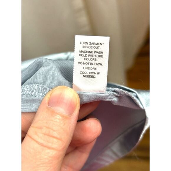 Nicole Miller New York Women’s Medium Soft Satin Notched Collar Boxy Pajama Top - Picture 10 of 12